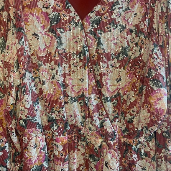 LC Lauren Conrad Floral Sequin Blouse Size 4X - Picture 3 of 6